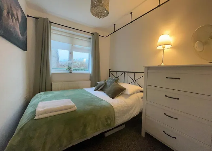 31 Canal Apartments, Roof Top Terrace, Temple Meads